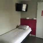 克莱蒙费朗哲泽法斯特酒店 酒店 2*