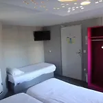 克莱蒙费朗哲泽法斯特酒店