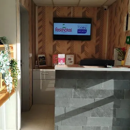 Fasthotel Clermont-ferrand Hotell