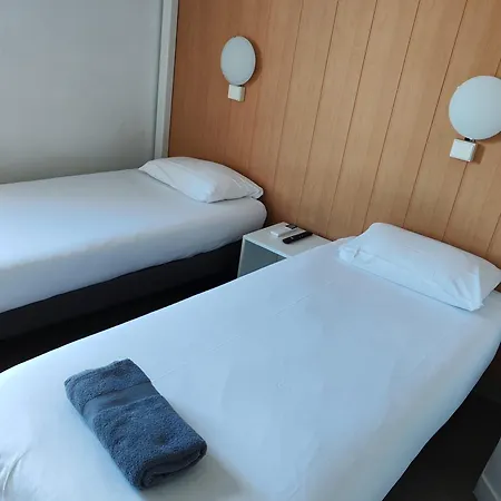 Hotell Fasthotel Clermont-ferrand 2*