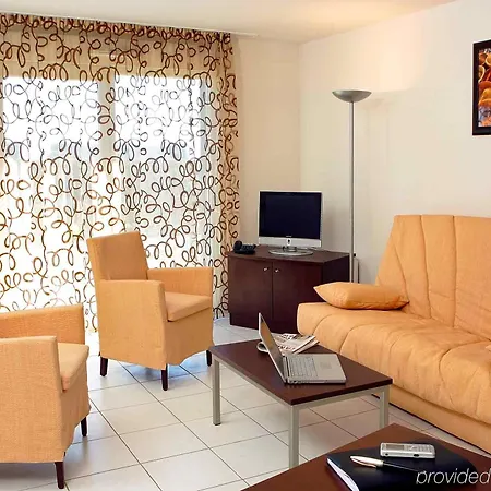 Fasthotel Clermont-ferrand Hotell