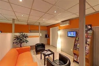 Fasthotel Clermont-ferrand Отель 2*