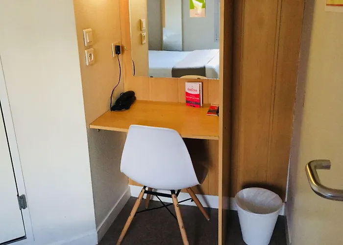 Hotell Fasthotel Clermont-ferrand